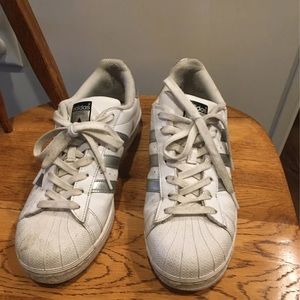 Adidas Superstar size 9 women’s